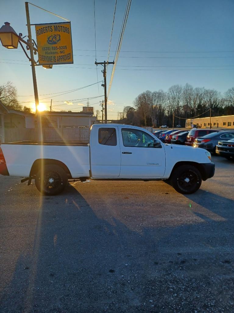2007 Toyota Tacoma Base's photo
