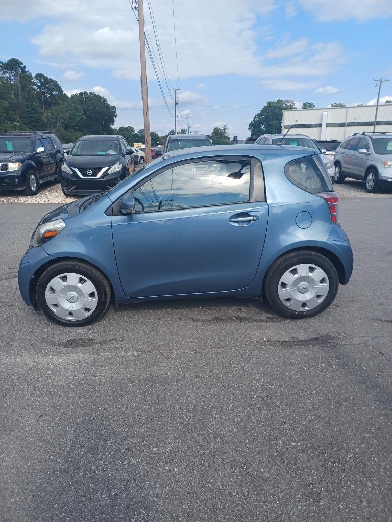 2012 Scion iQ 1.3 CVT's photo