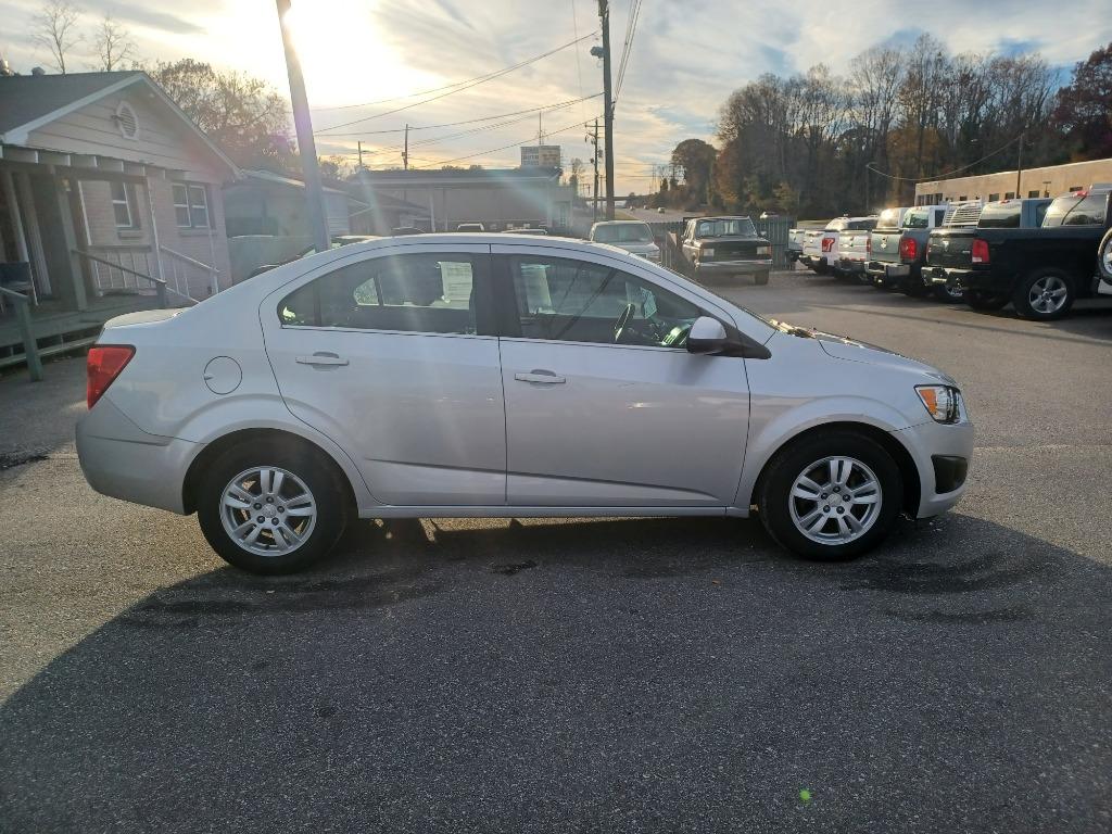 2016 Chevrolet Sonic Sedan LT Automatic's photo