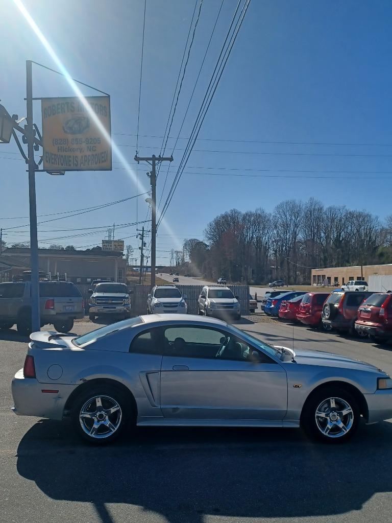 2000 Ford Mustang GT's photo