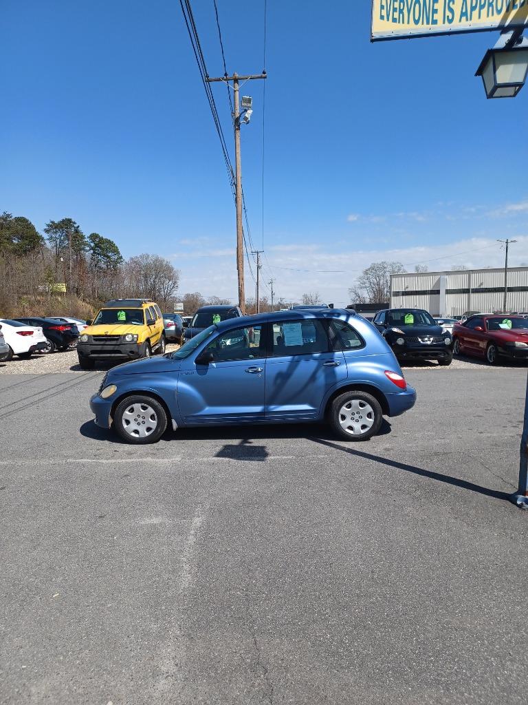 2006 Chrysler PT Cruiser Base's photo