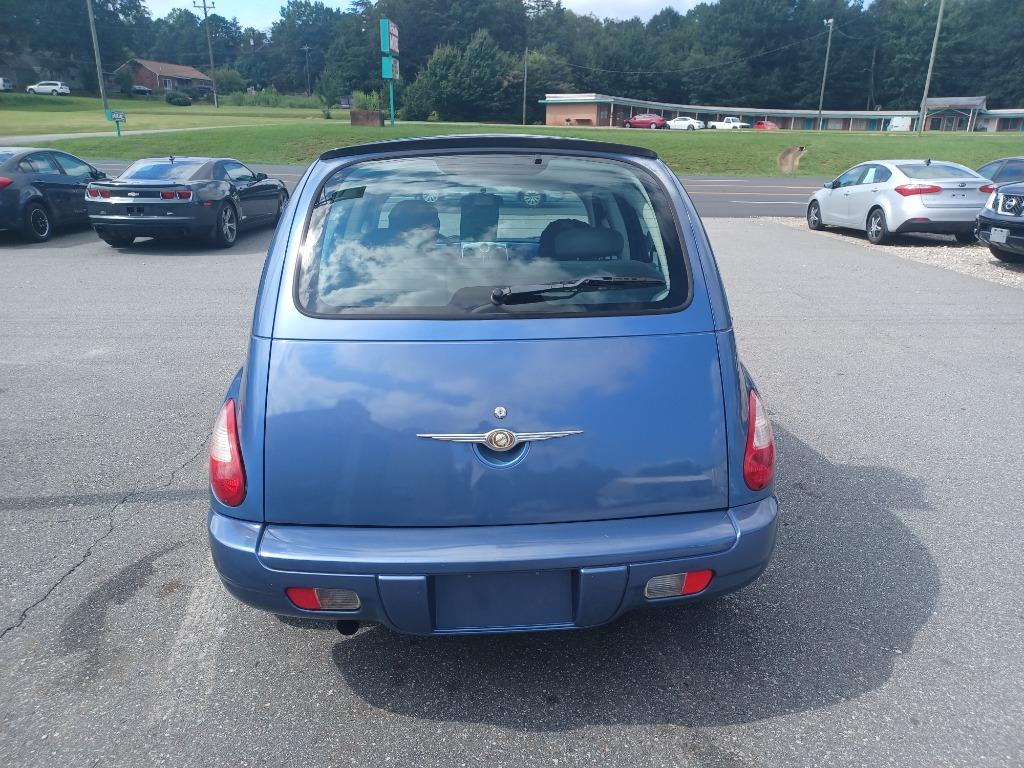 2006 Chrysler PT Cruiser Base's photo