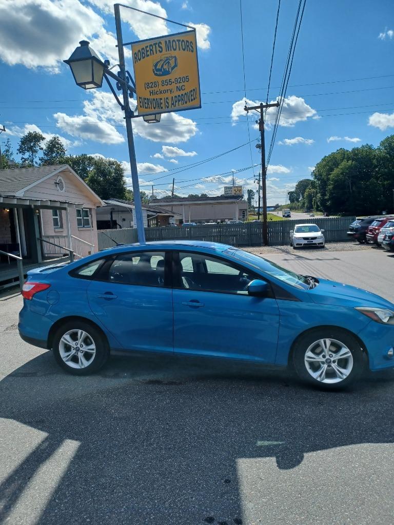 2012 Ford Focus SE's photo
