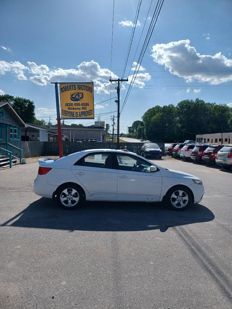 2010 Kia Forte EX AT's photo